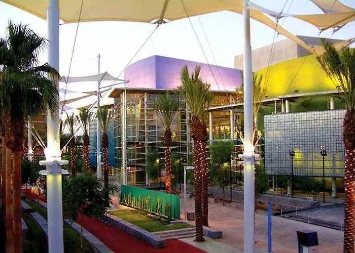 Courtyard By Marriott Phoenix Hotel 3*