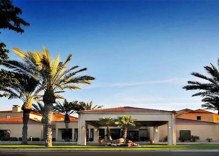 Courtyard By Marriott Phoenix 3*