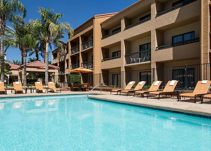 Courtyard By Marriott Phoenix 3*